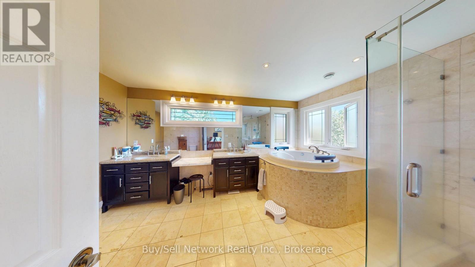 29 NURSE AVENUE - 24