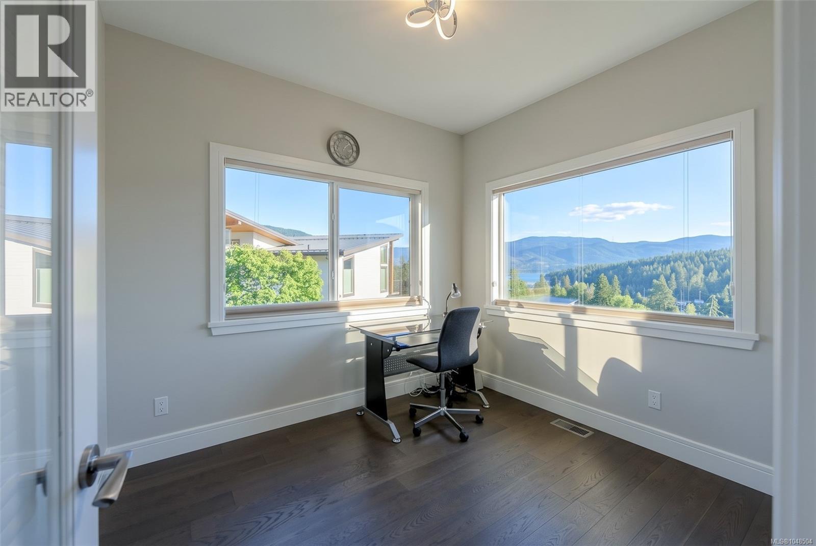 #28 1060 Shore Pine Close - Image 18