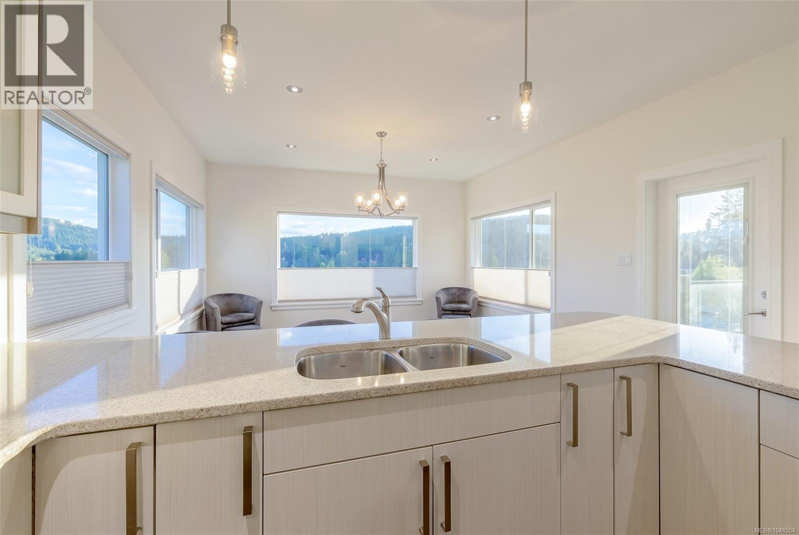 #28 1060 Shore Pine Close - 11
