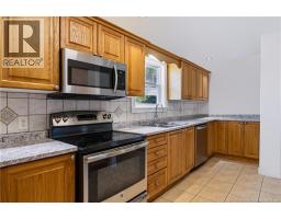 74 Rebecca Drive, photo 13