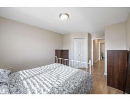 3019 33 Av Nw, Edmonton, AB T6T1X2 Photo 14
