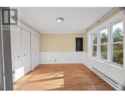 743 St Thomas Line thumbnail 14