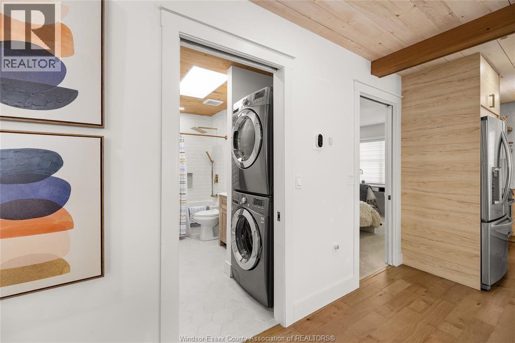 614 PETER ST - 15