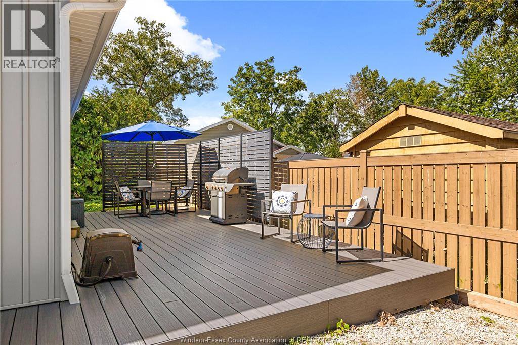 614 PETER ST - Image 23