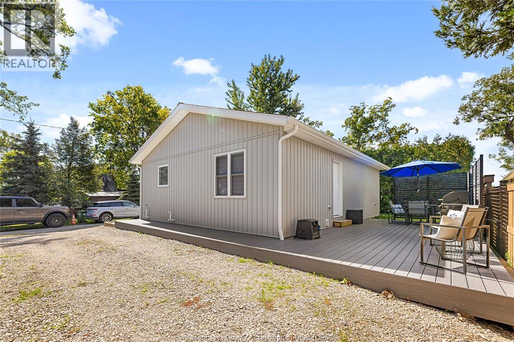 614 PETER ST - 24