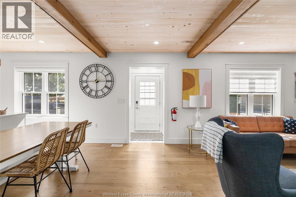 614 PETER ST - 3