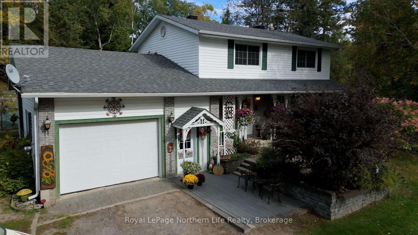 534 PINECREEK ROAD S - 1