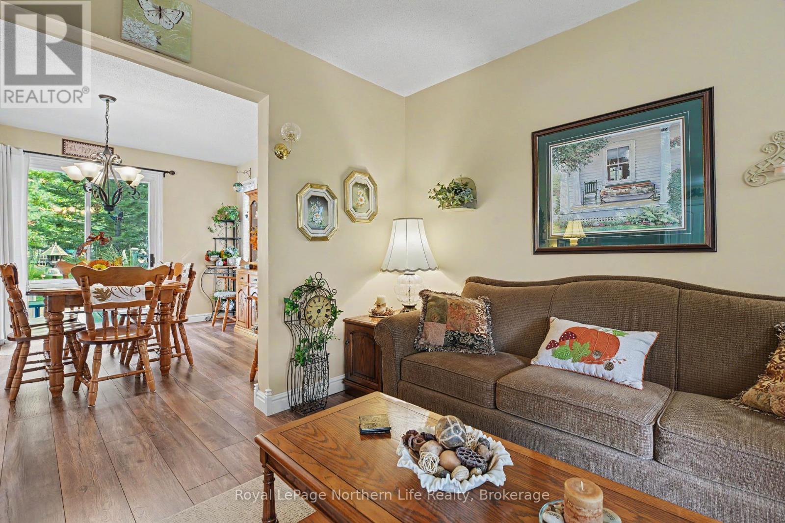 534 PINECREEK ROAD S - Image 11