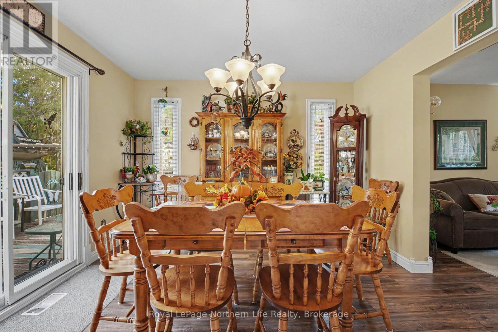 534 PINECREEK ROAD S - Image 12