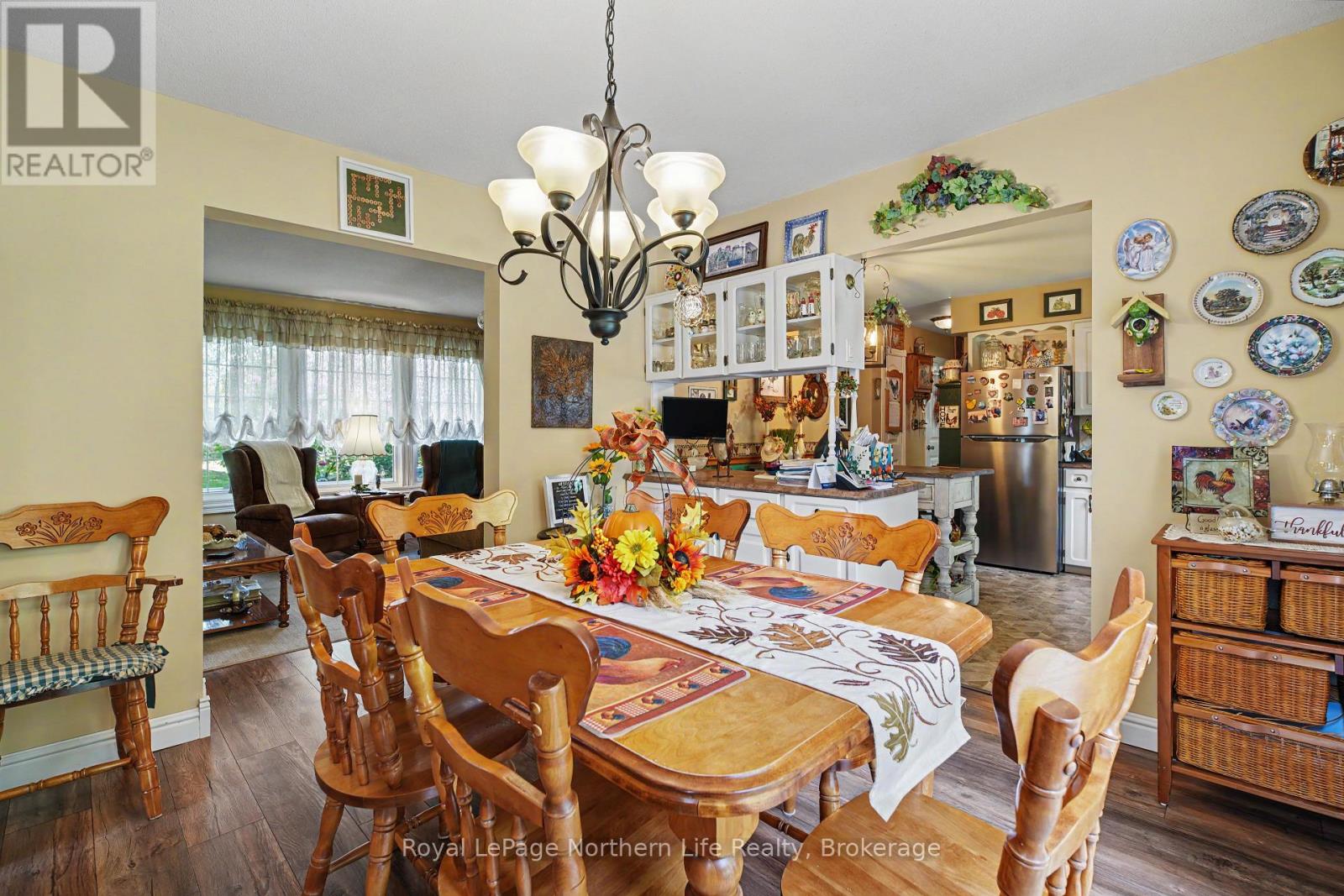 534 PINECREEK ROAD S - Image 13