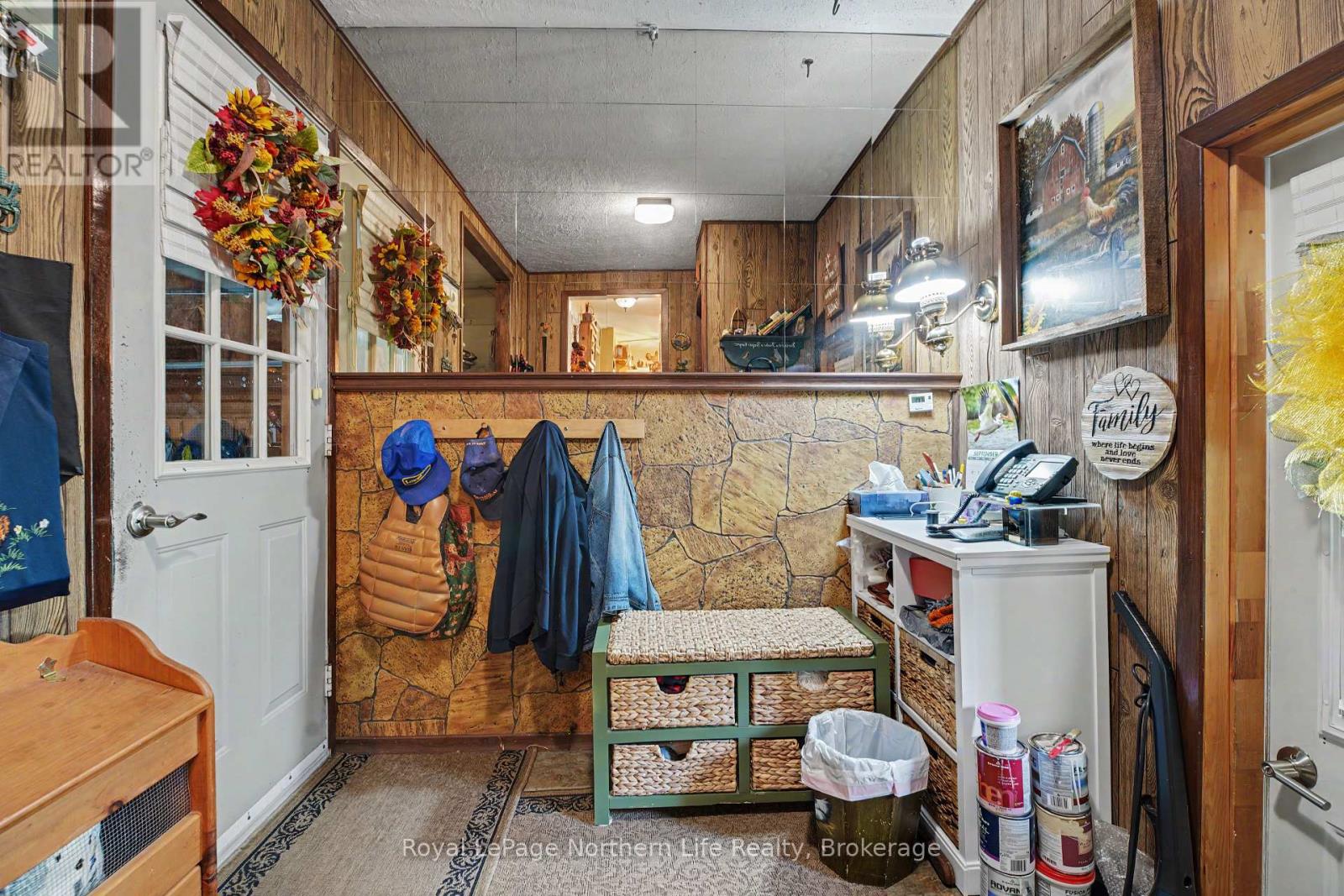 534 PINECREEK ROAD S - Image 21