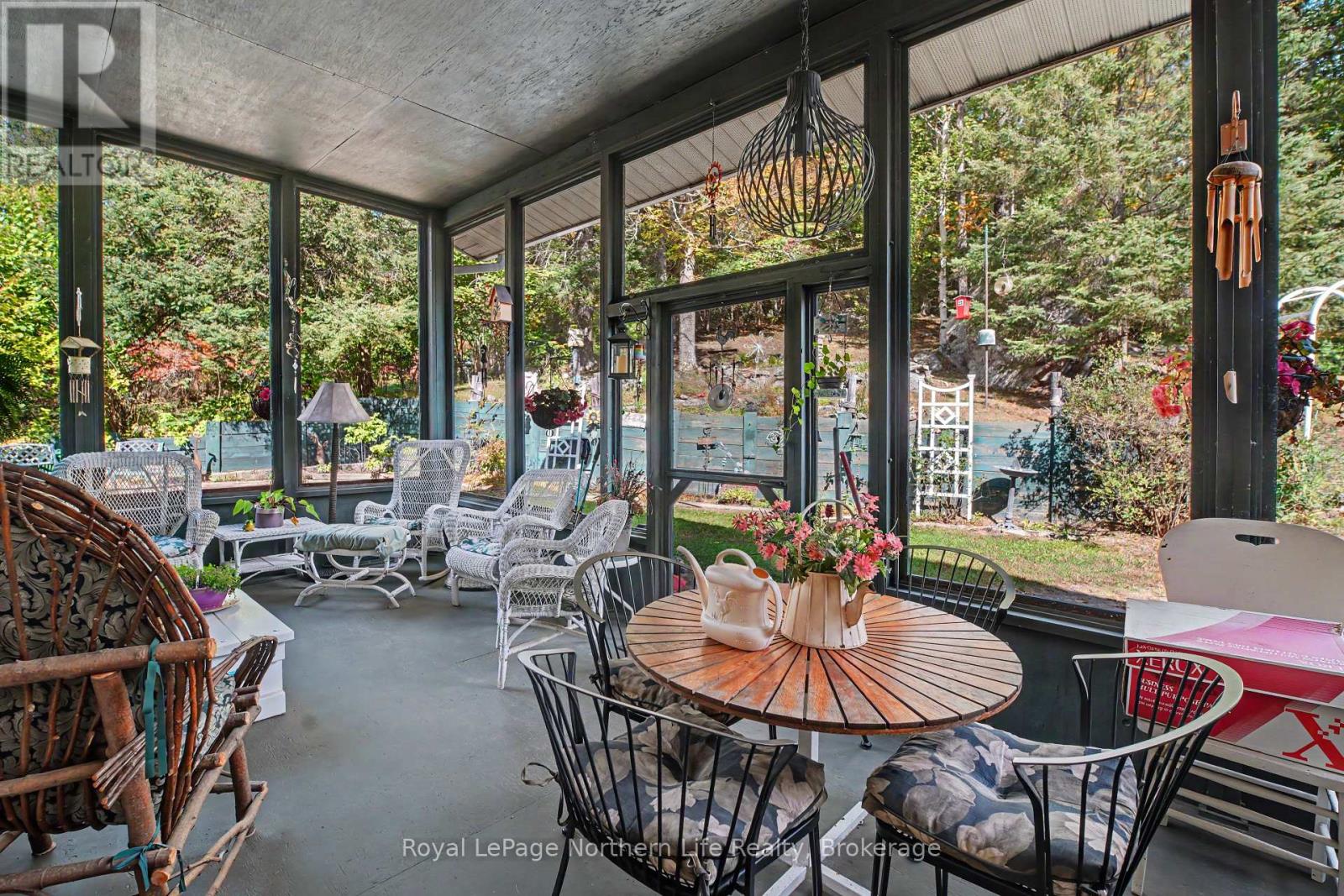 534 PINECREEK ROAD S - Image 23
