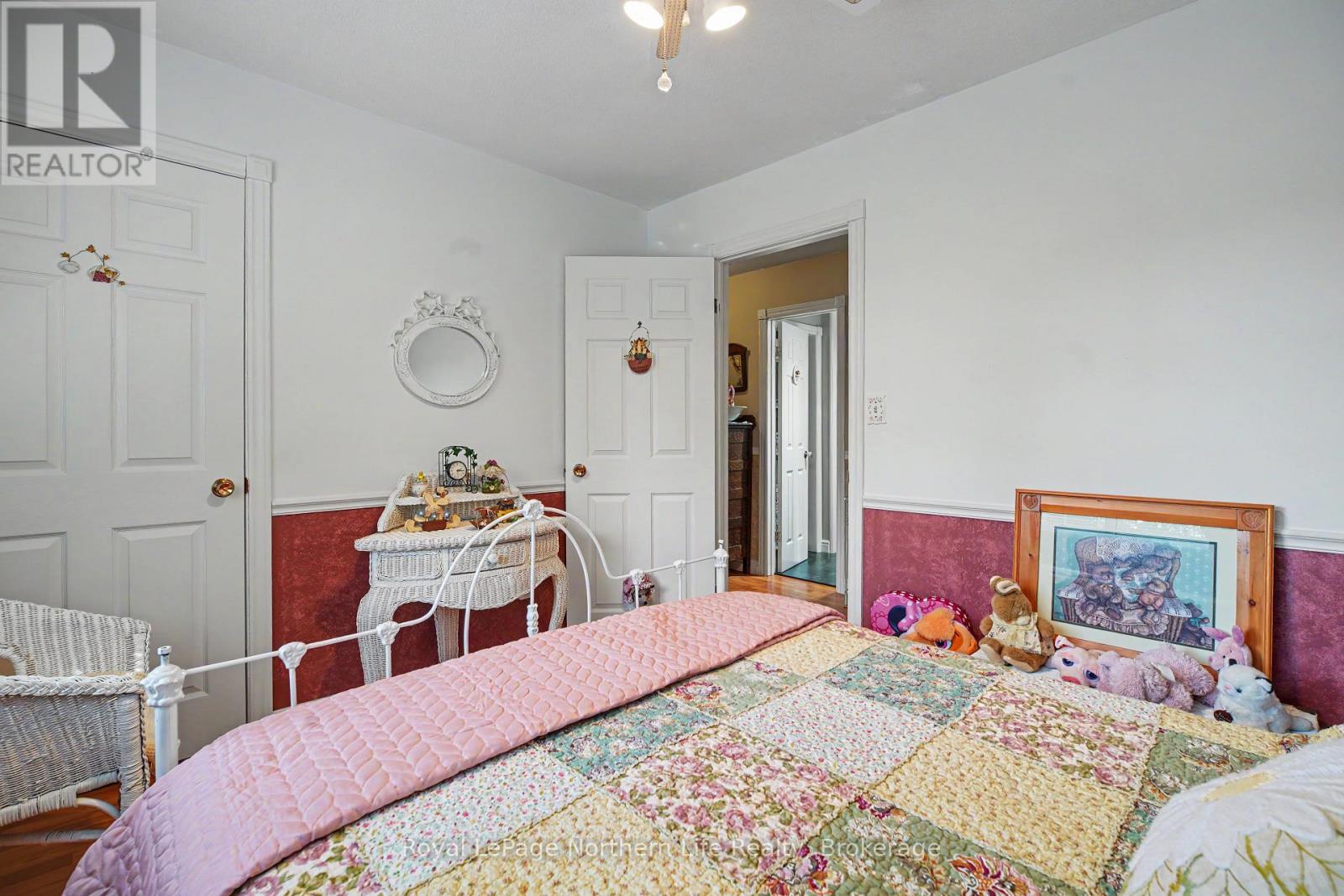 534 PINECREEK ROAD S - Image 35