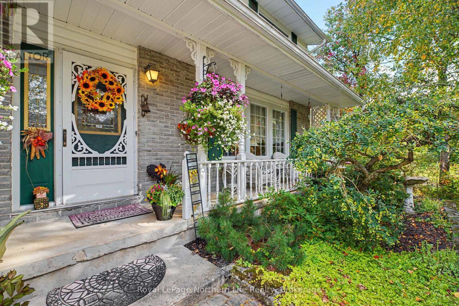 534 PINECREEK ROAD S - Image 8