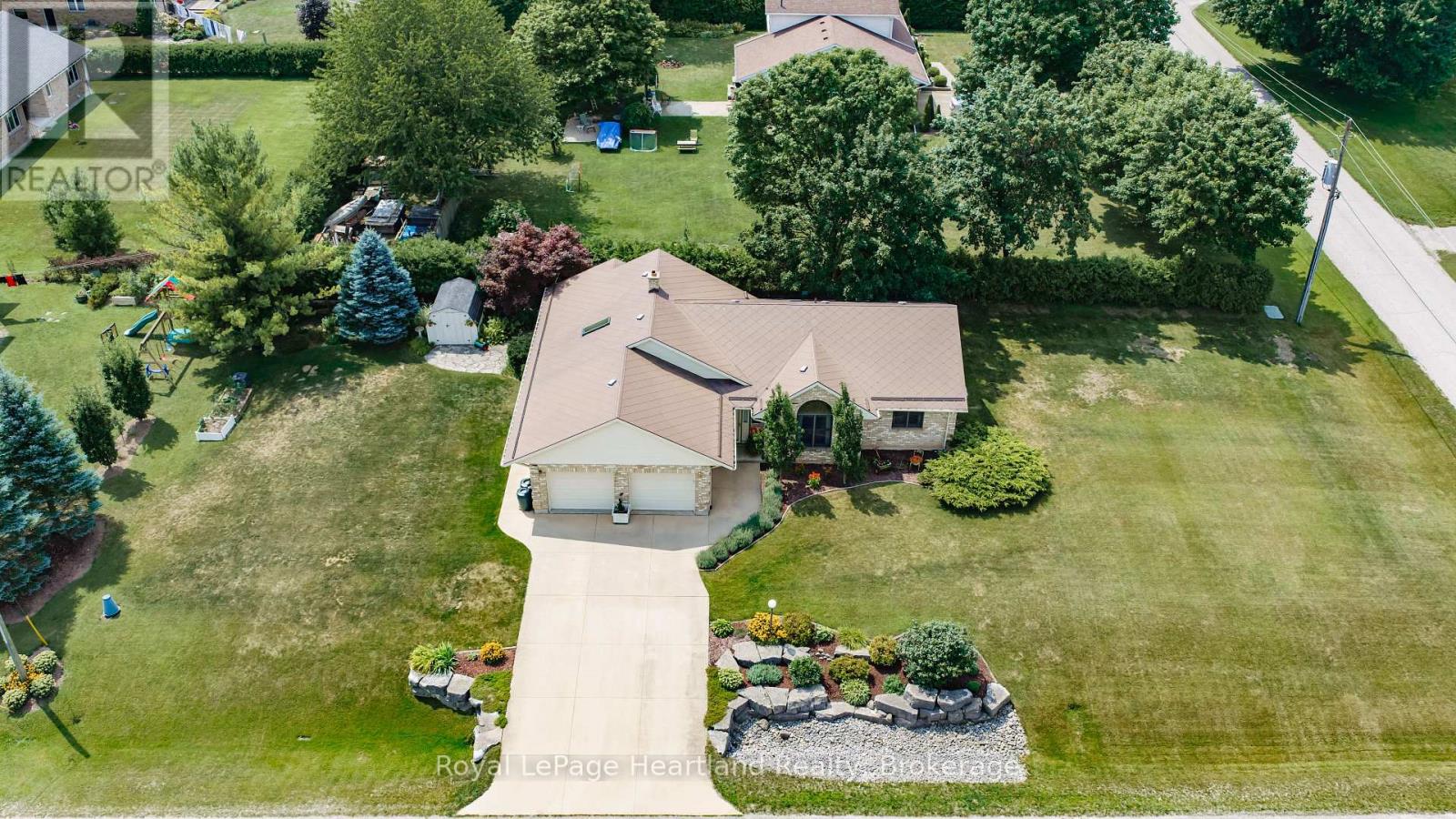 51 KRUSE DRIVE - 3