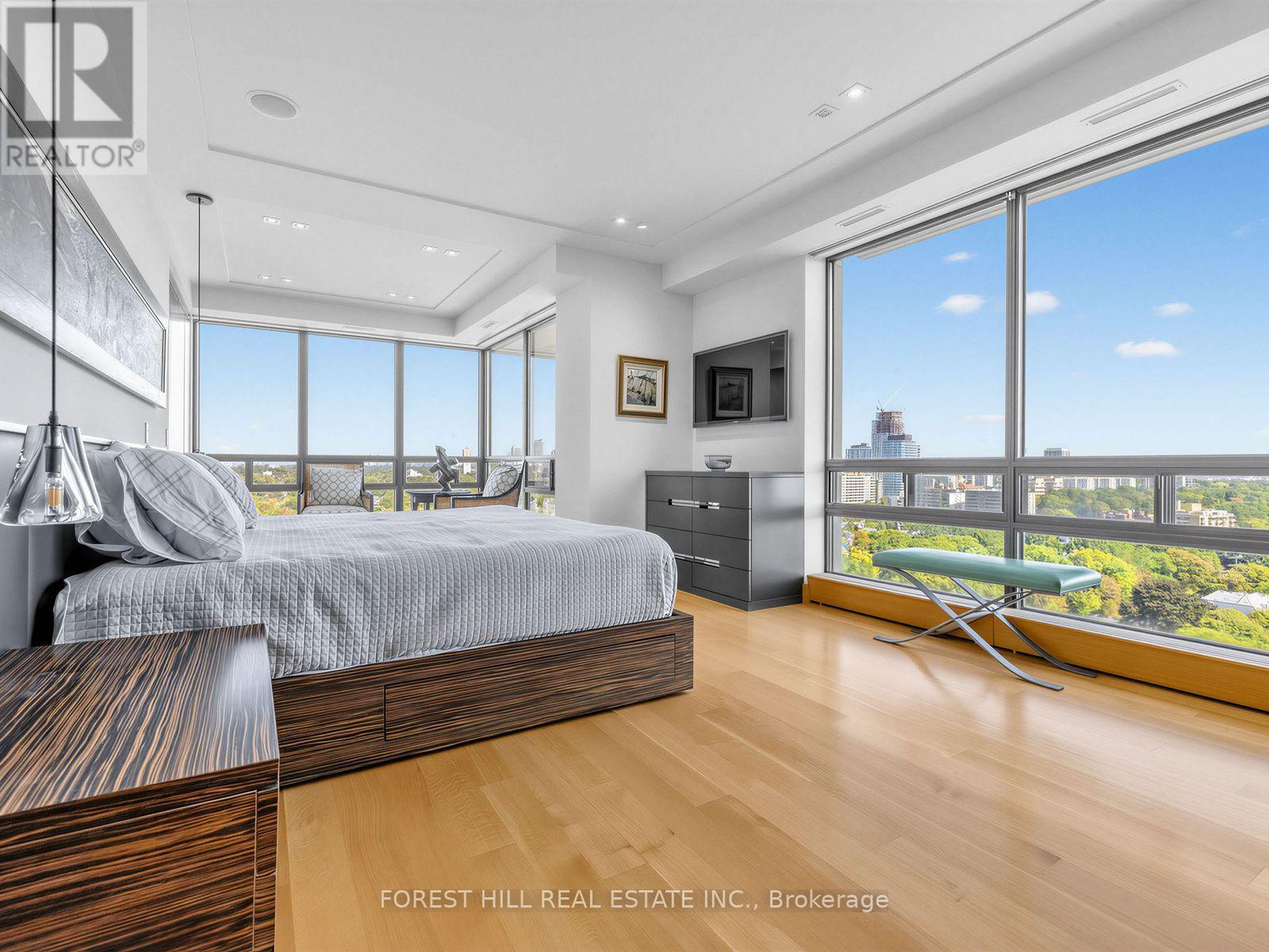 #2003 625 AVENUE ROAD - 13