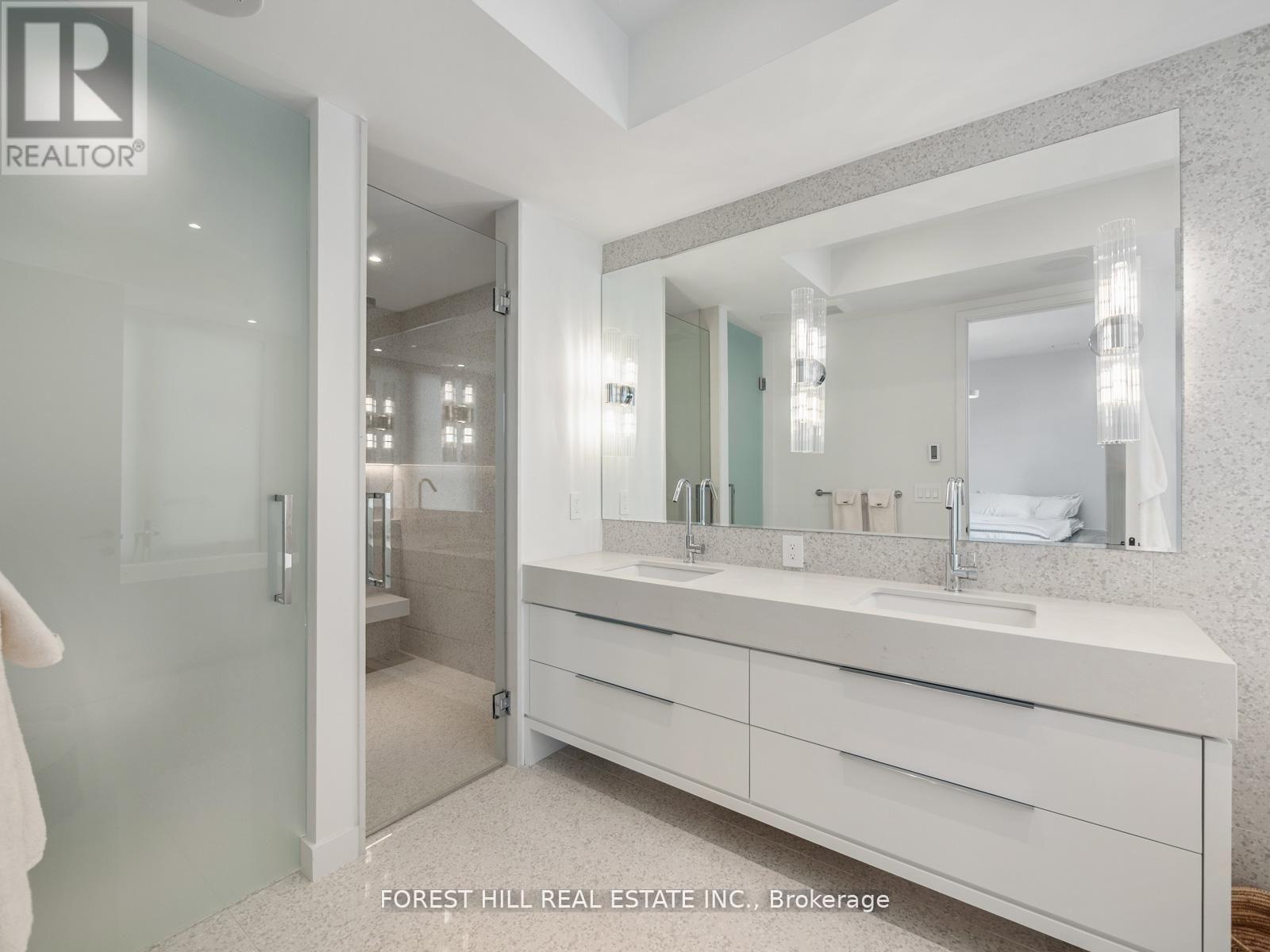77 KENDAL AVENUE - 22