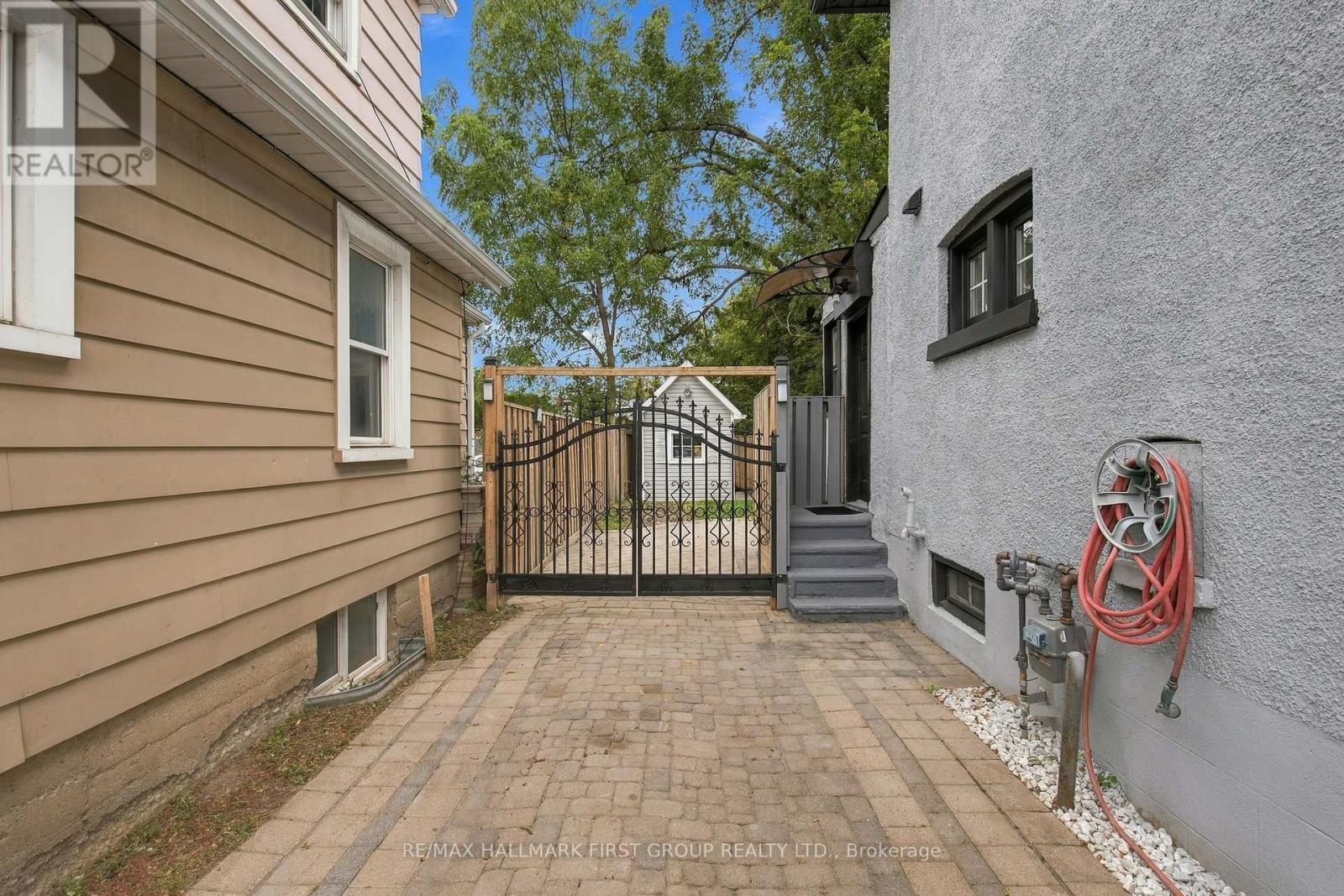 97 OLIVE AVENUE - Image 21