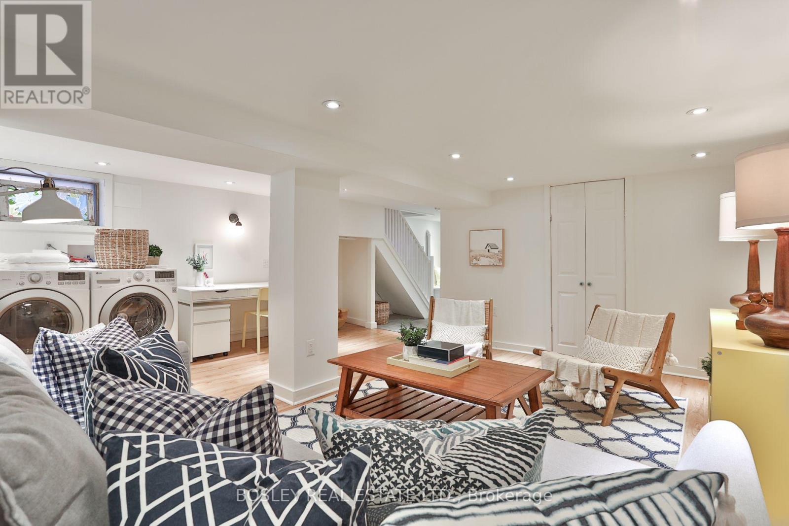 13 HOPEDALE AVENUE - Image 36