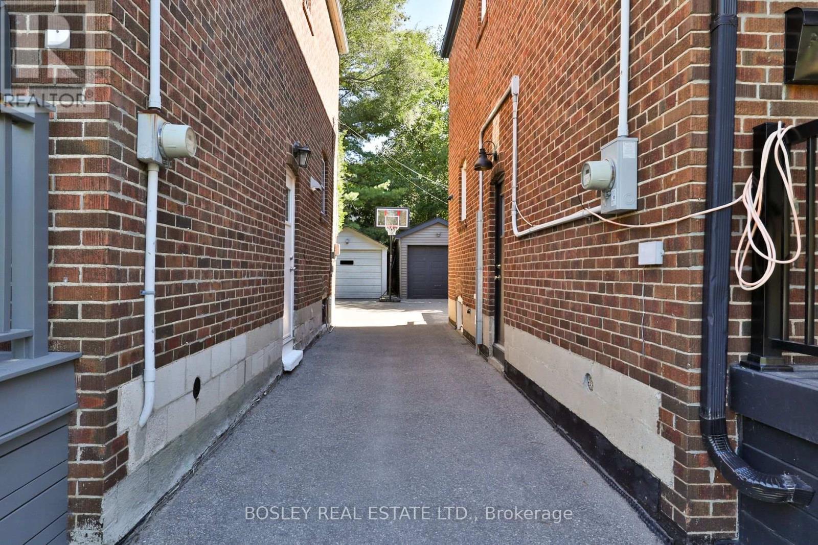 13 HOPEDALE AVENUE - Image 47