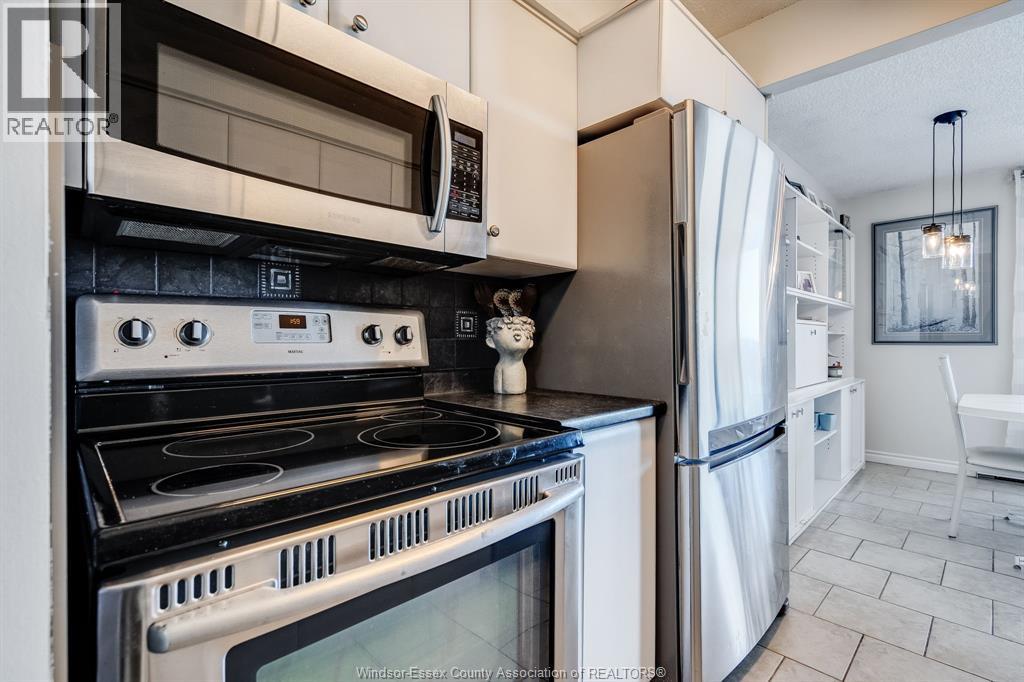 #1110W 9099 Riverside DRIVE - 11