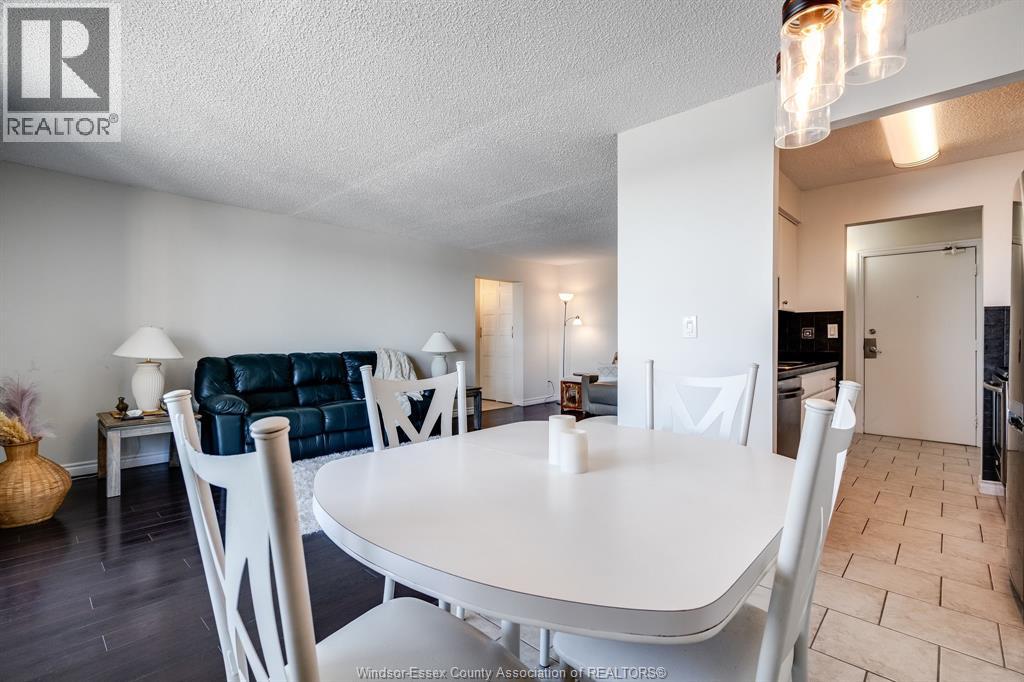 #1110W 9099 Riverside DRIVE - 8