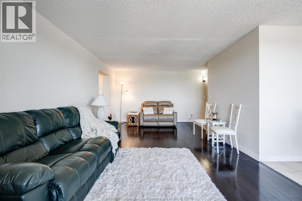 #1110W 9099 Riverside DRIVE - 5