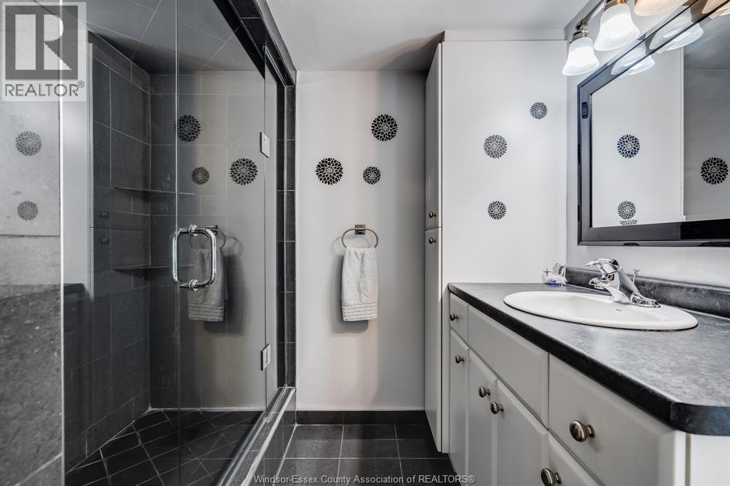 #1110W 9099 Riverside DRIVE - 14