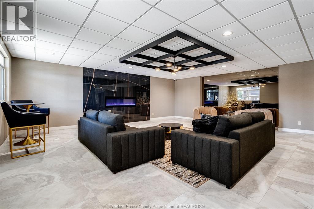 #1110W 9099 Riverside DRIVE - 31