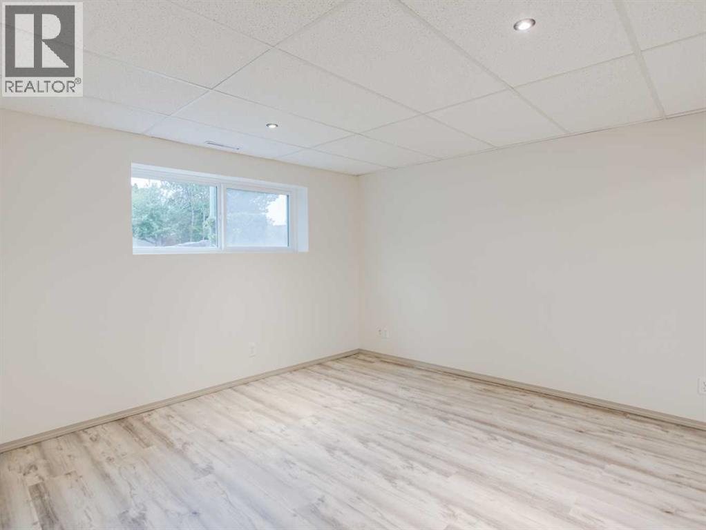 230 Eagle Road N - Image 15