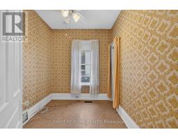 937 Colborne Street, London East, ON N6A4A5 Photo 21