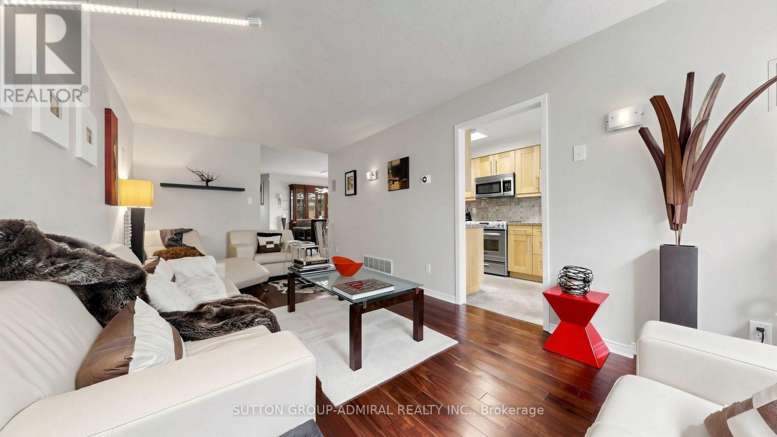 4 DORAL GATE - Image 10