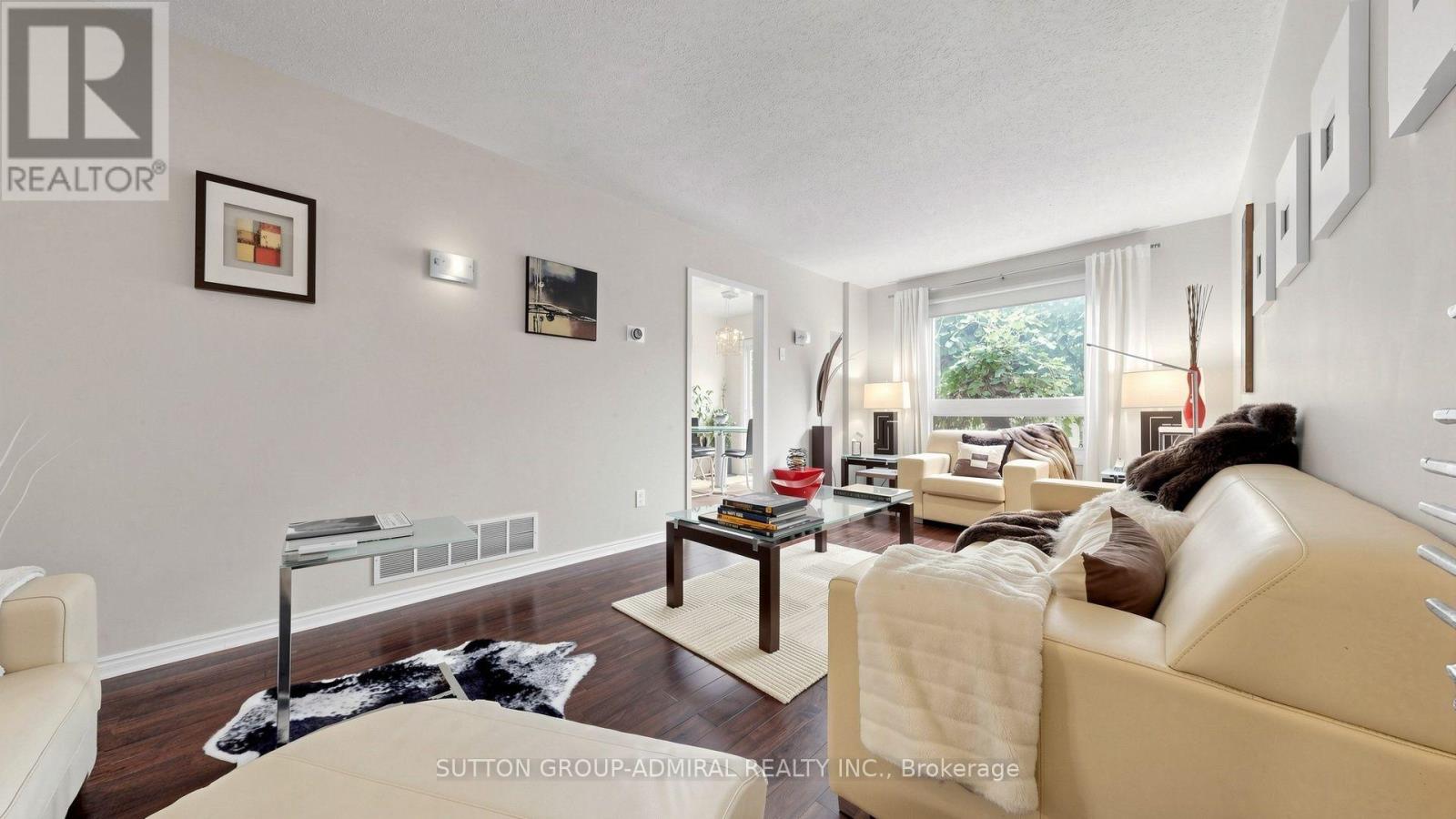 4 DORAL GATE - Image 11