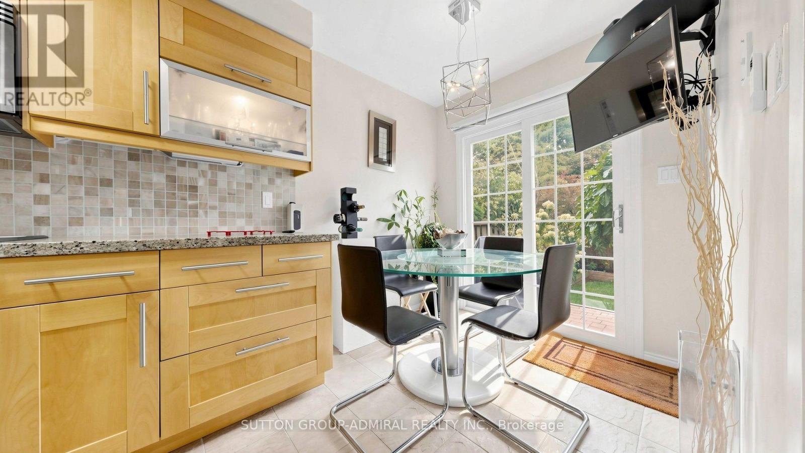 4 DORAL GATE - Image 14