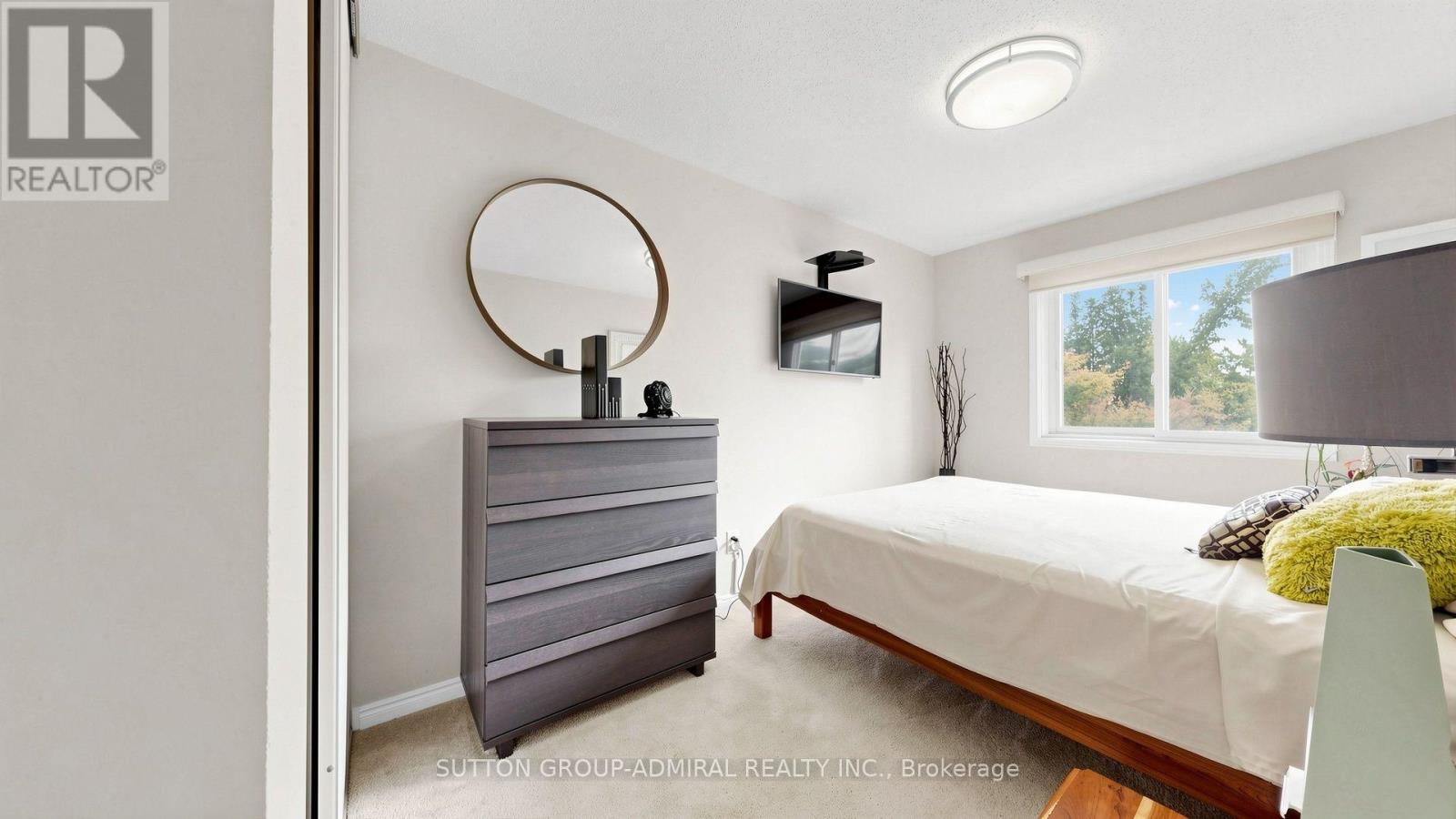 4 DORAL GATE - Image 30