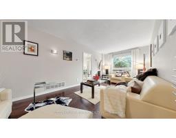 4 Doral Gate, Markham, ON L3T7K6 Photo 11