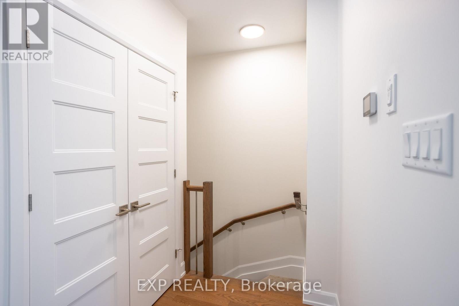 30 HUGHES CIRCLE - 13
