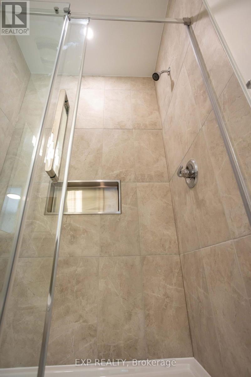 30 HUGHES CIRCLE - Image 41