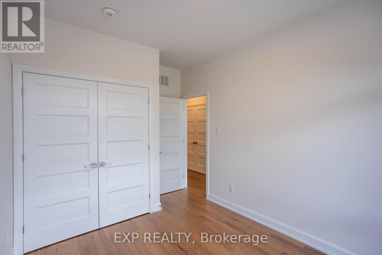 30 HUGHES CIRCLE - 8