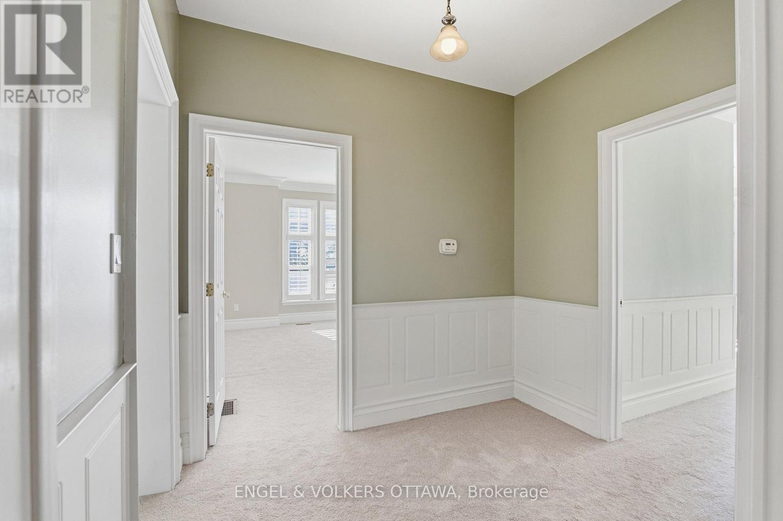 435 WESTMINSTER AVENUE - 15