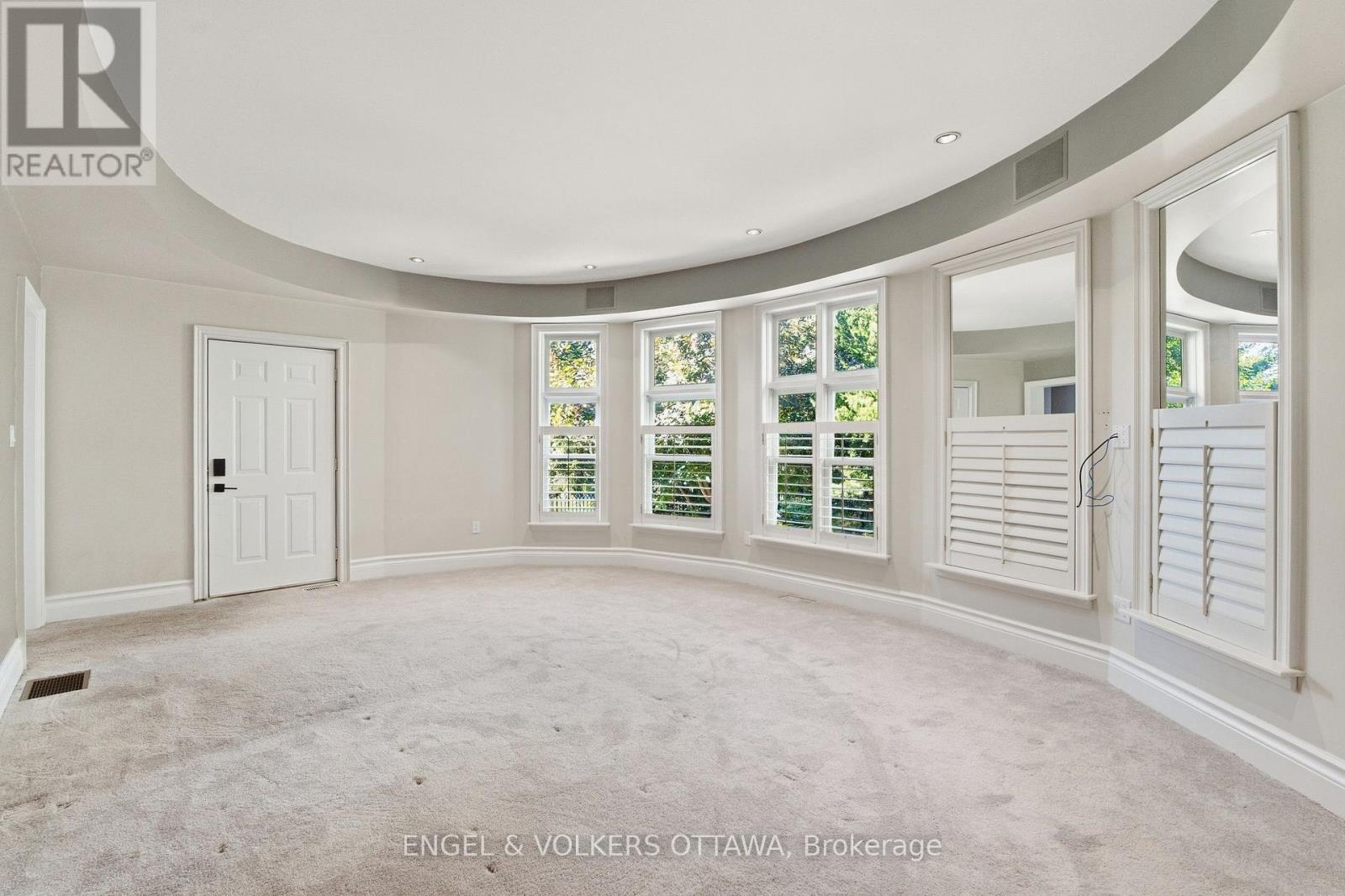 435 WESTMINSTER AVENUE - Image 18