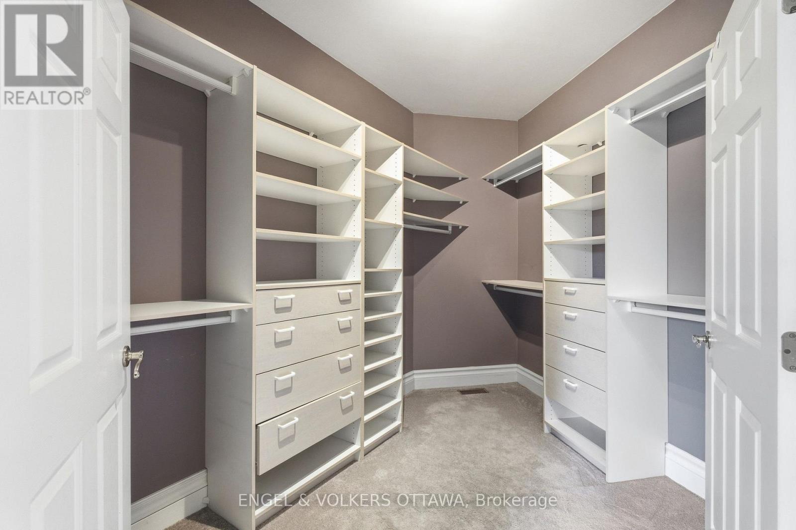 435 WESTMINSTER AVENUE - Image 29