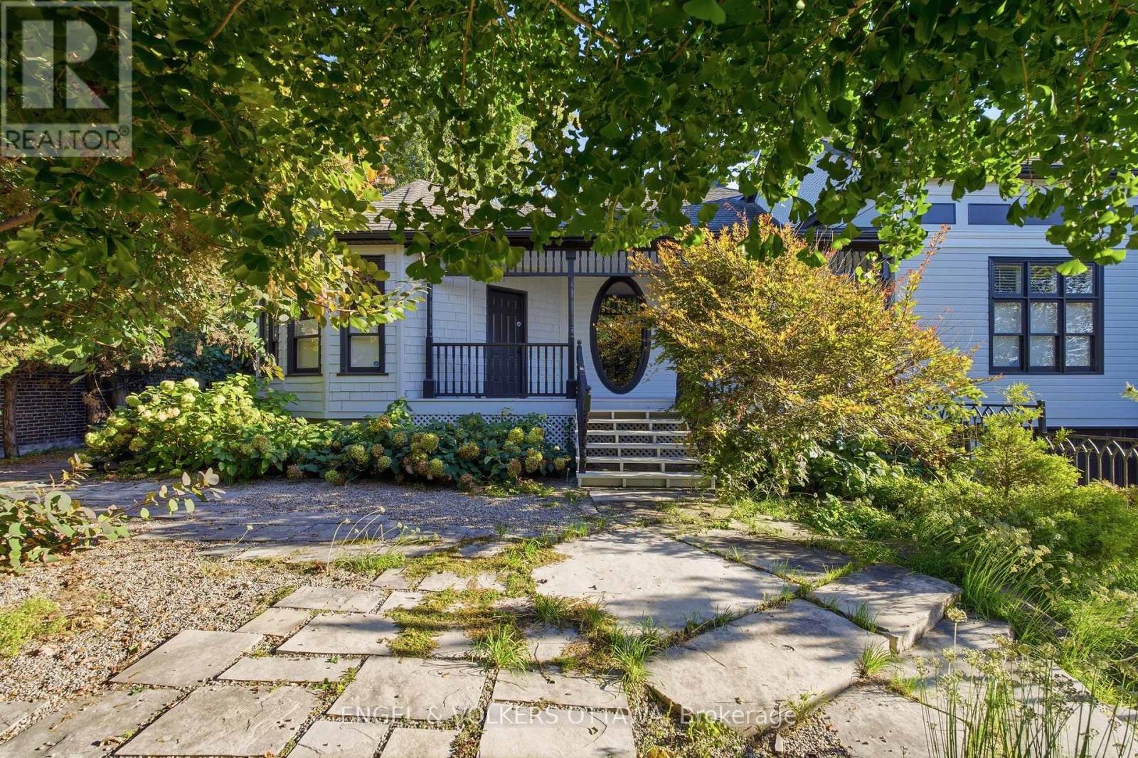 435 WESTMINSTER AVENUE - Image 41