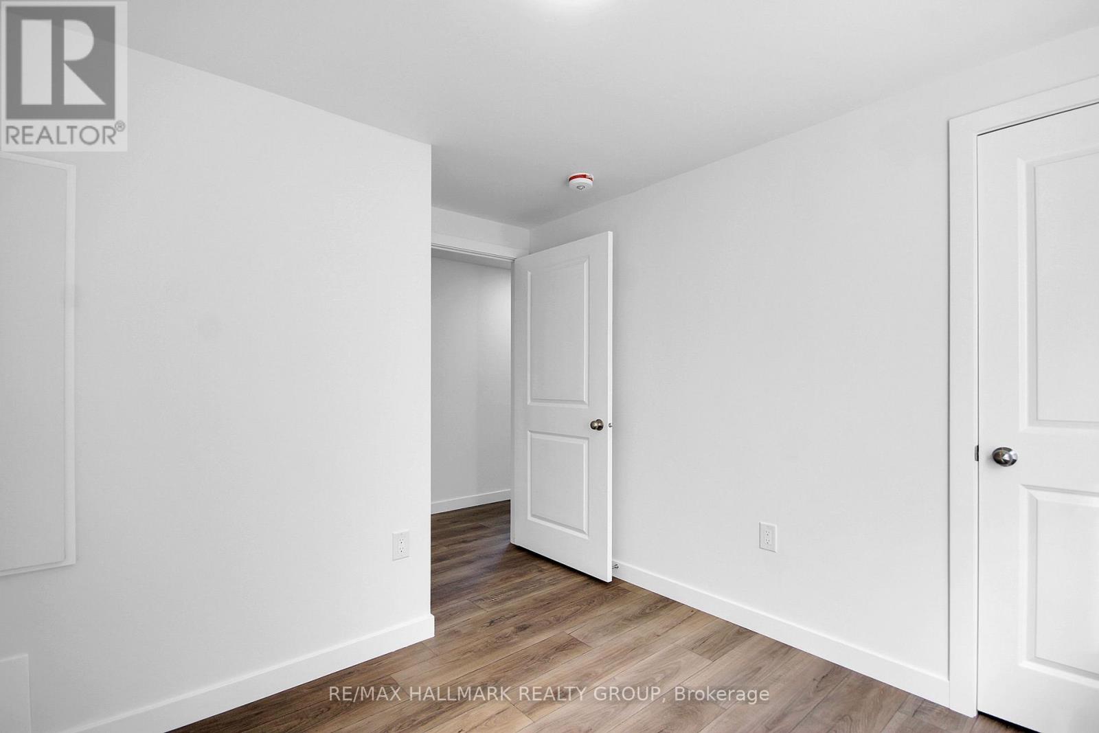 1316 SUNFLOWER PRIVATE - 26