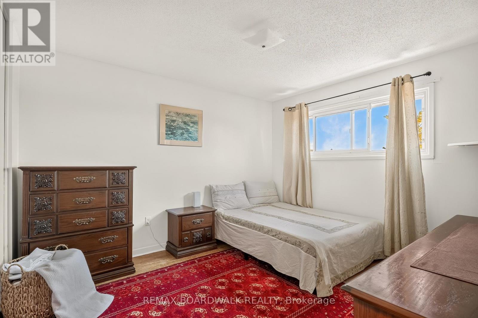 7 CHARKAY STREET - 17