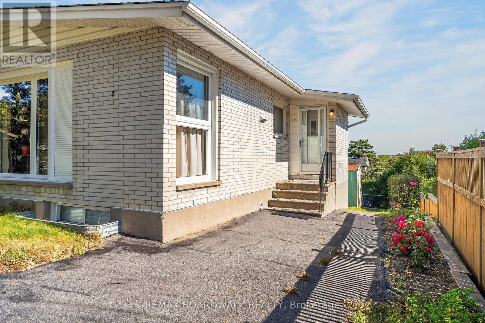 7 CHARKAY STREET - 2