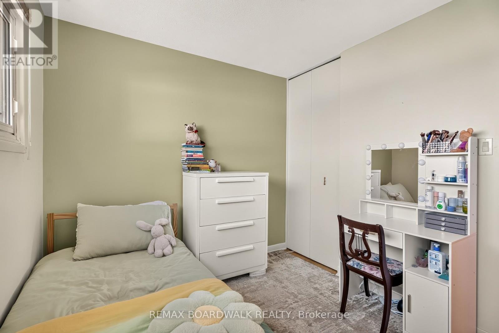 7 CHARKAY STREET - 20