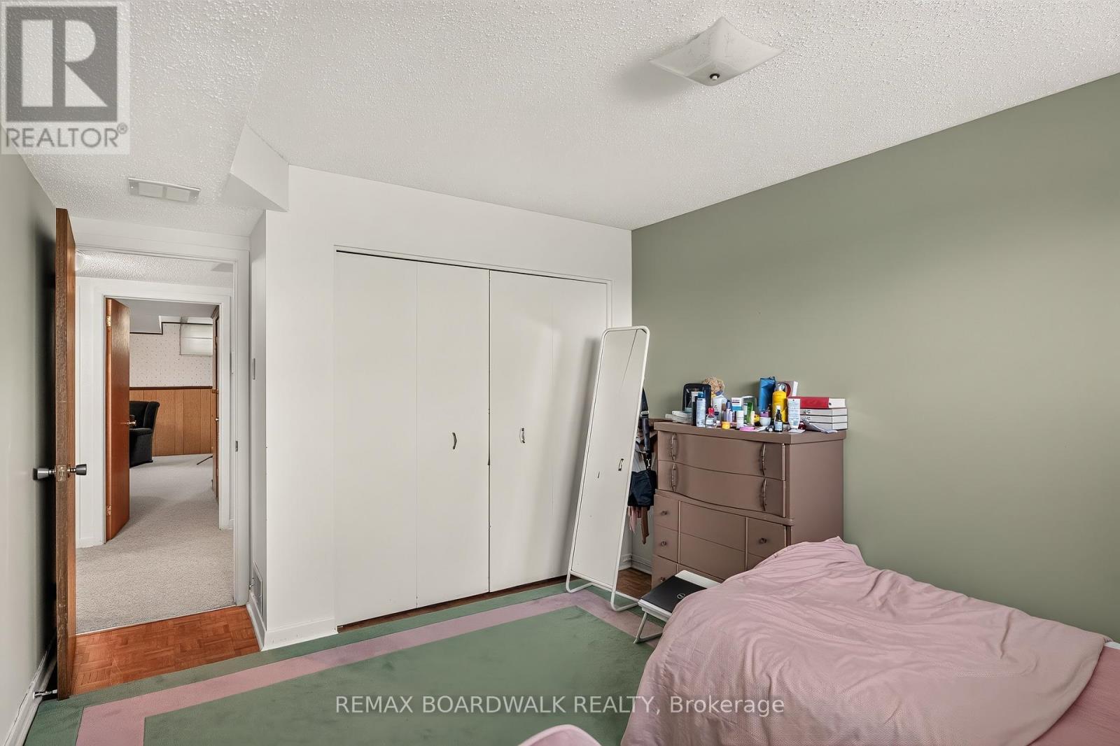 7 CHARKAY STREET - 24