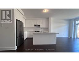 15 Milady Crescent, Barrie, ON L9J0X3 Photo 10