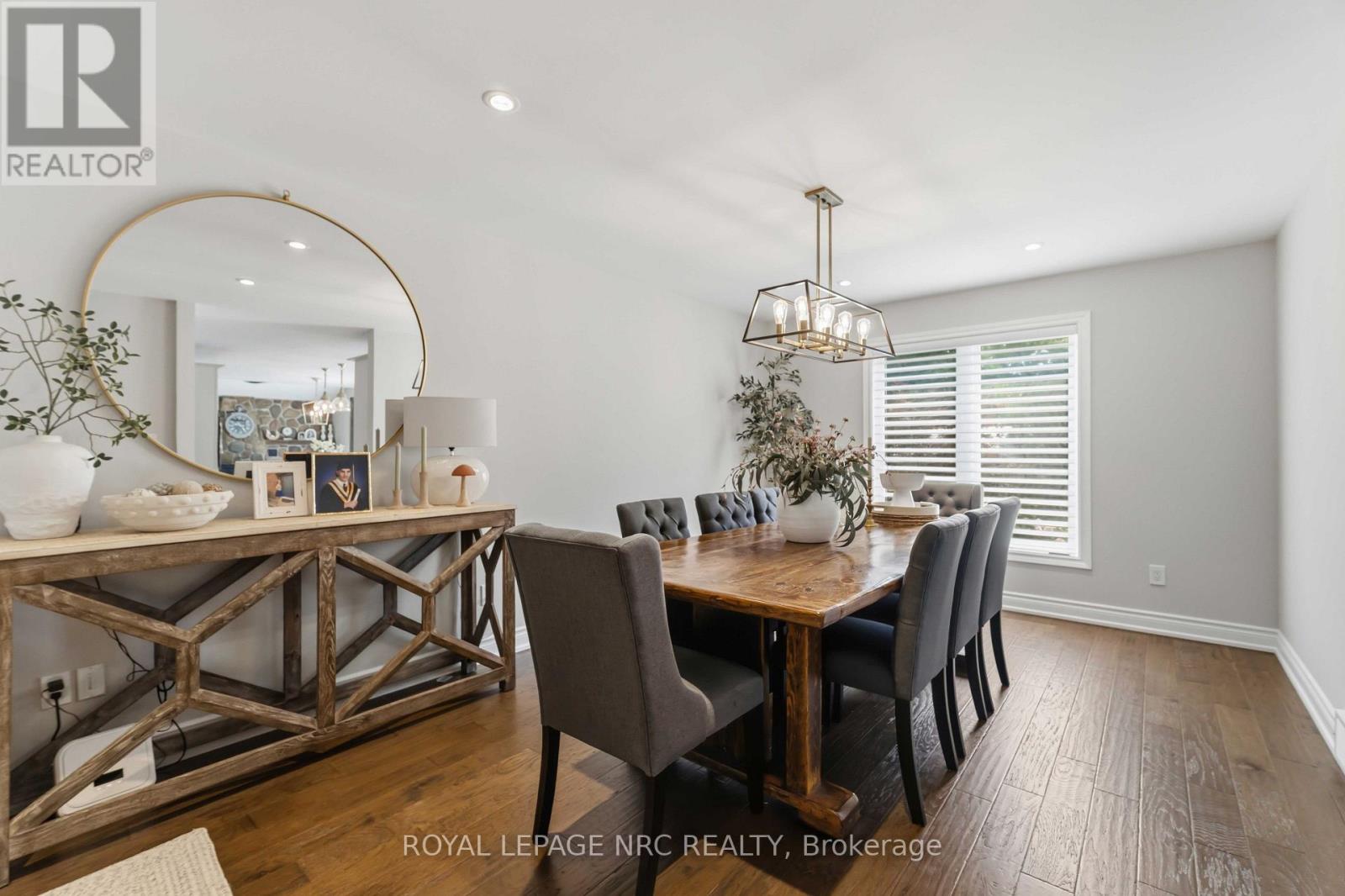 42 FORESTHILL CRESCENT - 16